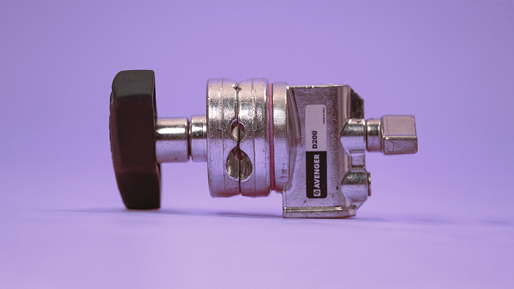 Avenger d200 c-stand knuckle