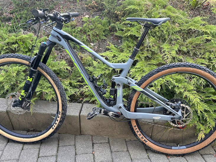 Fulldempet stisykkel, scott genius 920 leies ut