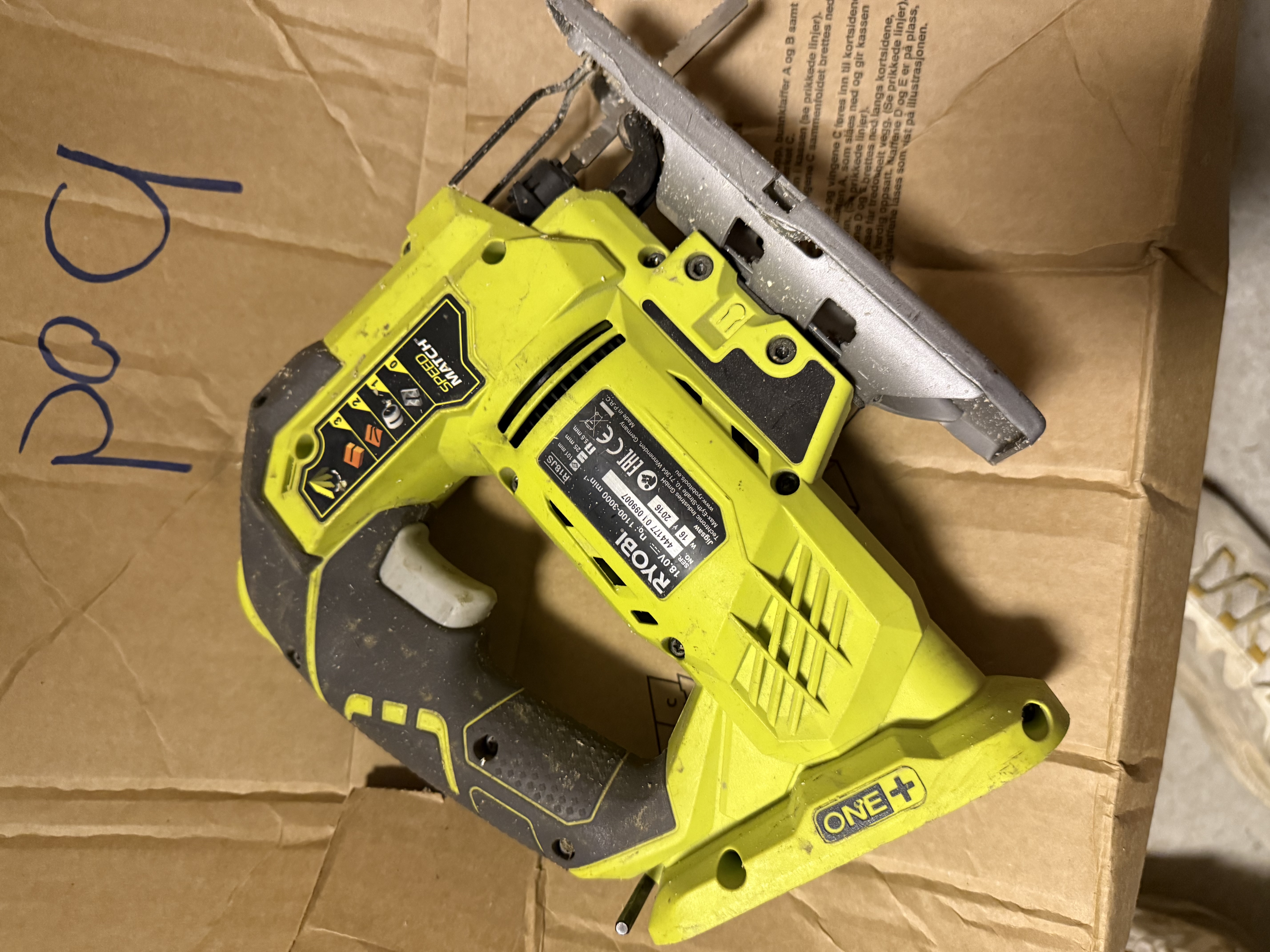 Ryobi r18js 18v batteridrevet stikksag leies ut