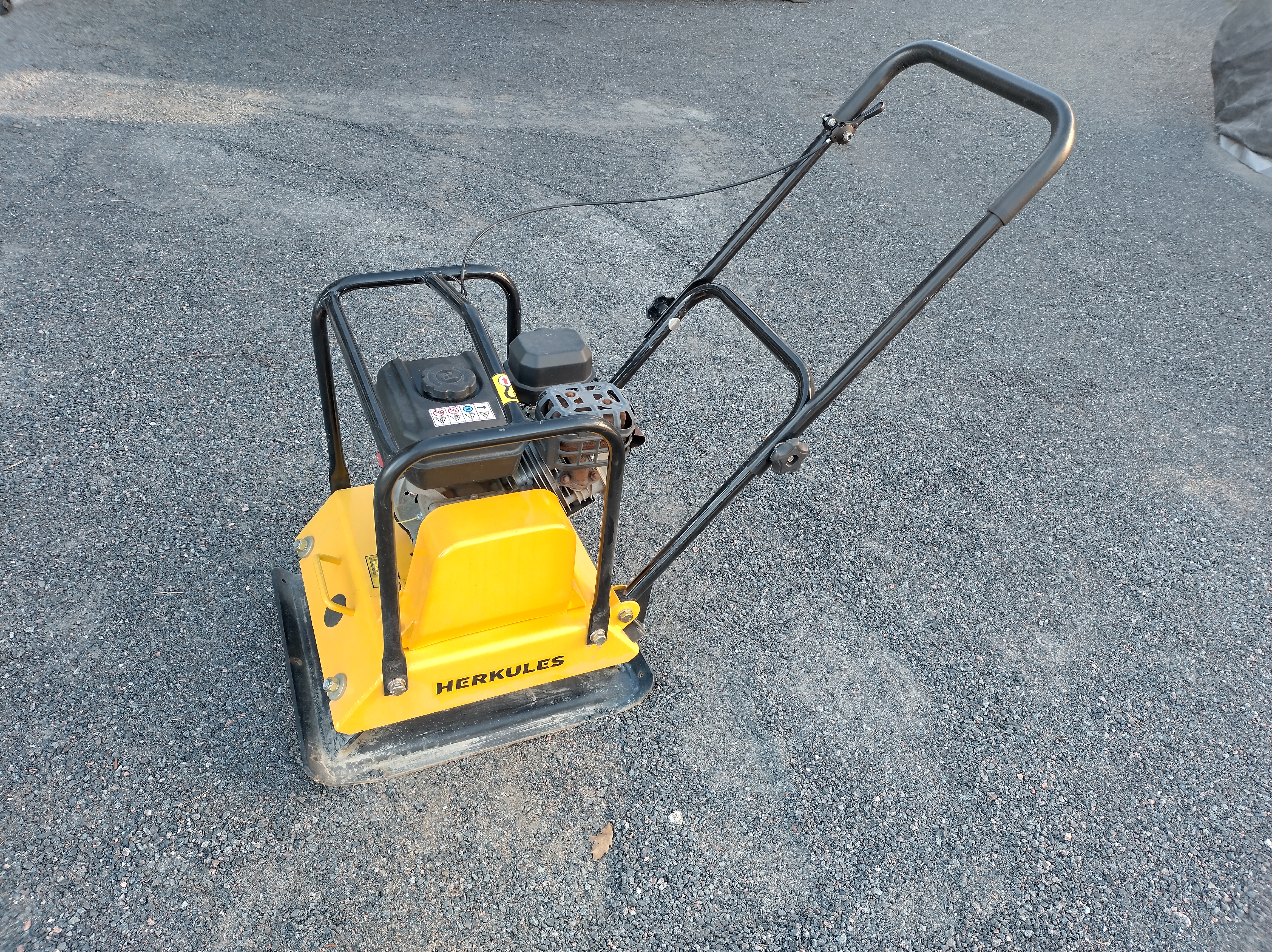 Maantiivistäjä / tärylätkä 90kg