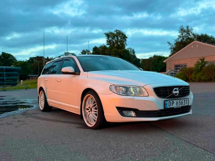 Volvo v70 med meget god bagasjeplass