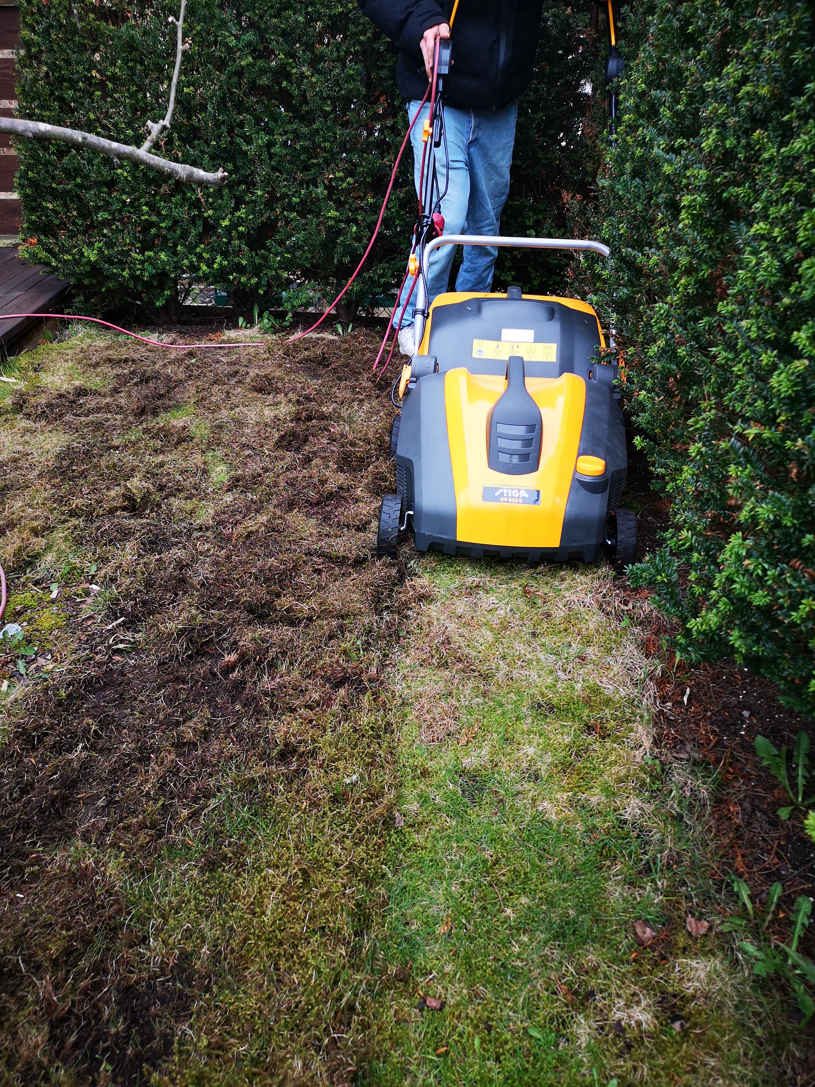 Stiga sv 415 e plenlufter / vertikalskjærer til leie