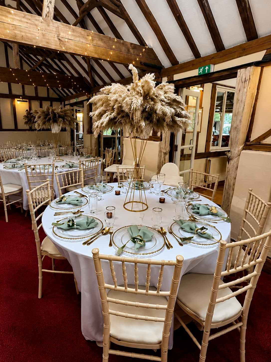 White table cloths
