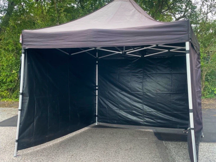 Snabbtält 3x3m, svart