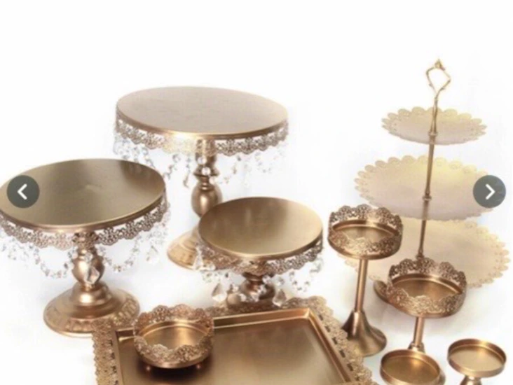 Festdekoration farter till dessert och tårta