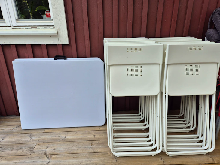 Bord och stolar till festen