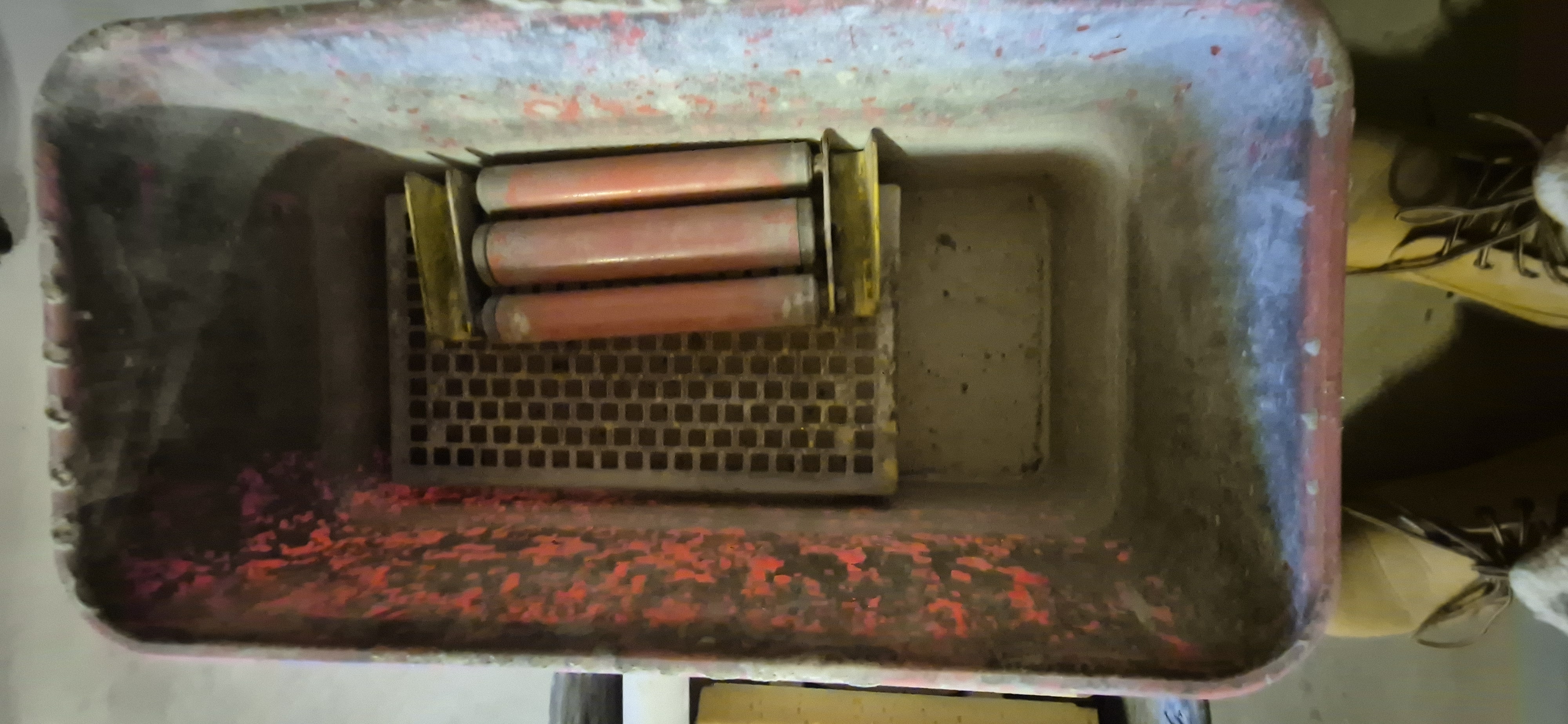 Vaskebøtte med rullesystem til fliser