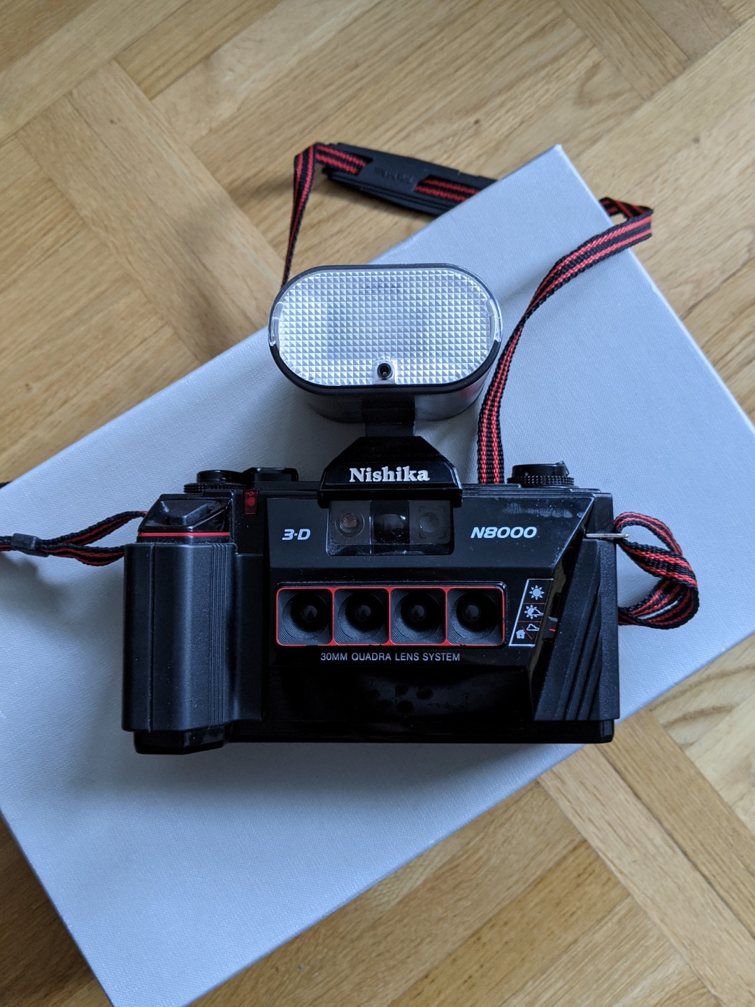Nishika n8000