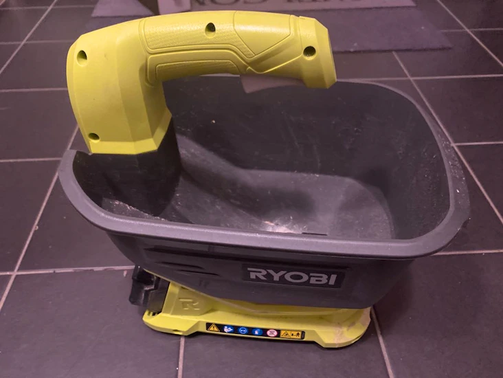 Ryobi handburen spridare