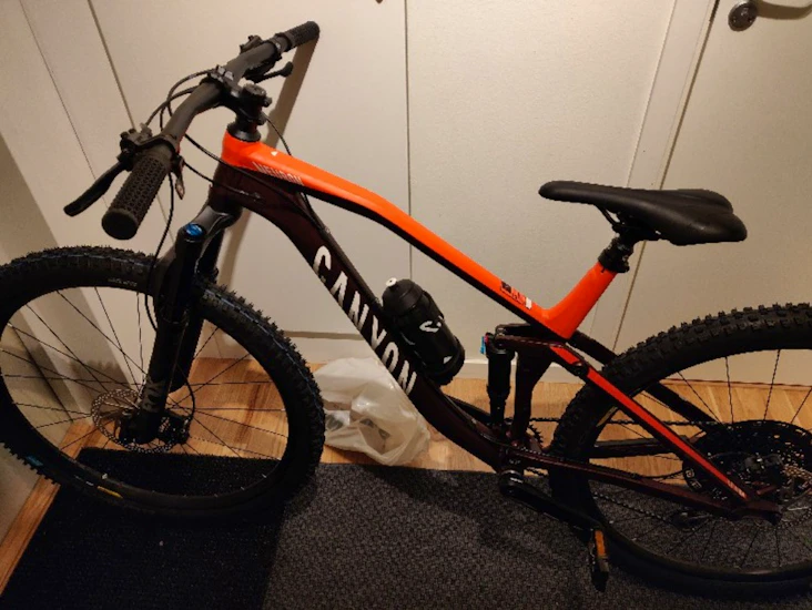 Heldämpad stigcykel - canyon neuron large