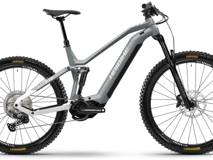 Täysjousitettu maastosähköpyörä