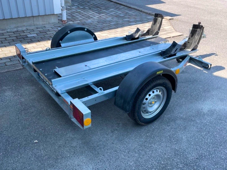 Mc-släp för 2 hojar