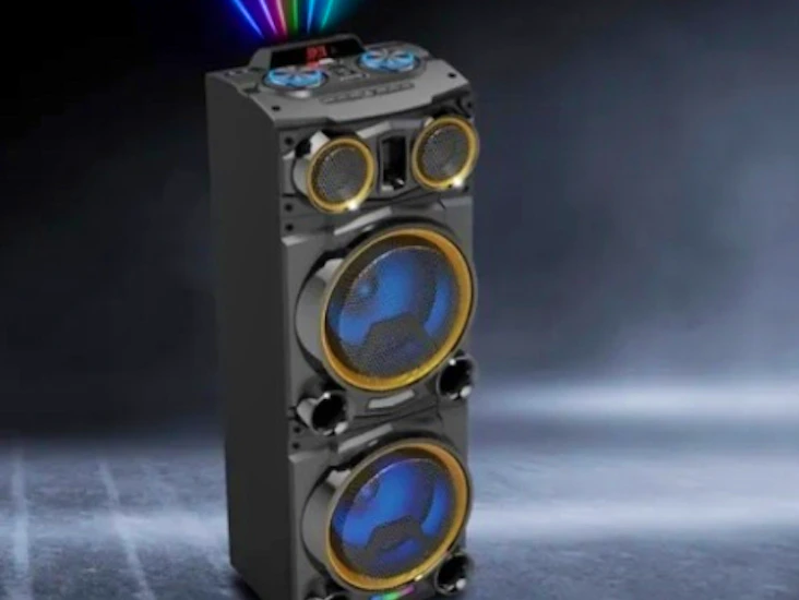 Stor och kraftig högtalare