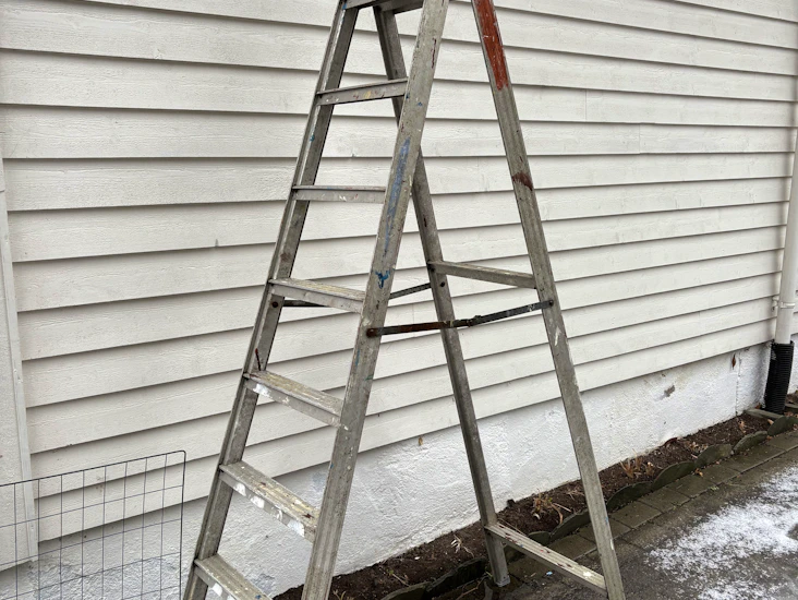 8-trinns solid trappestige