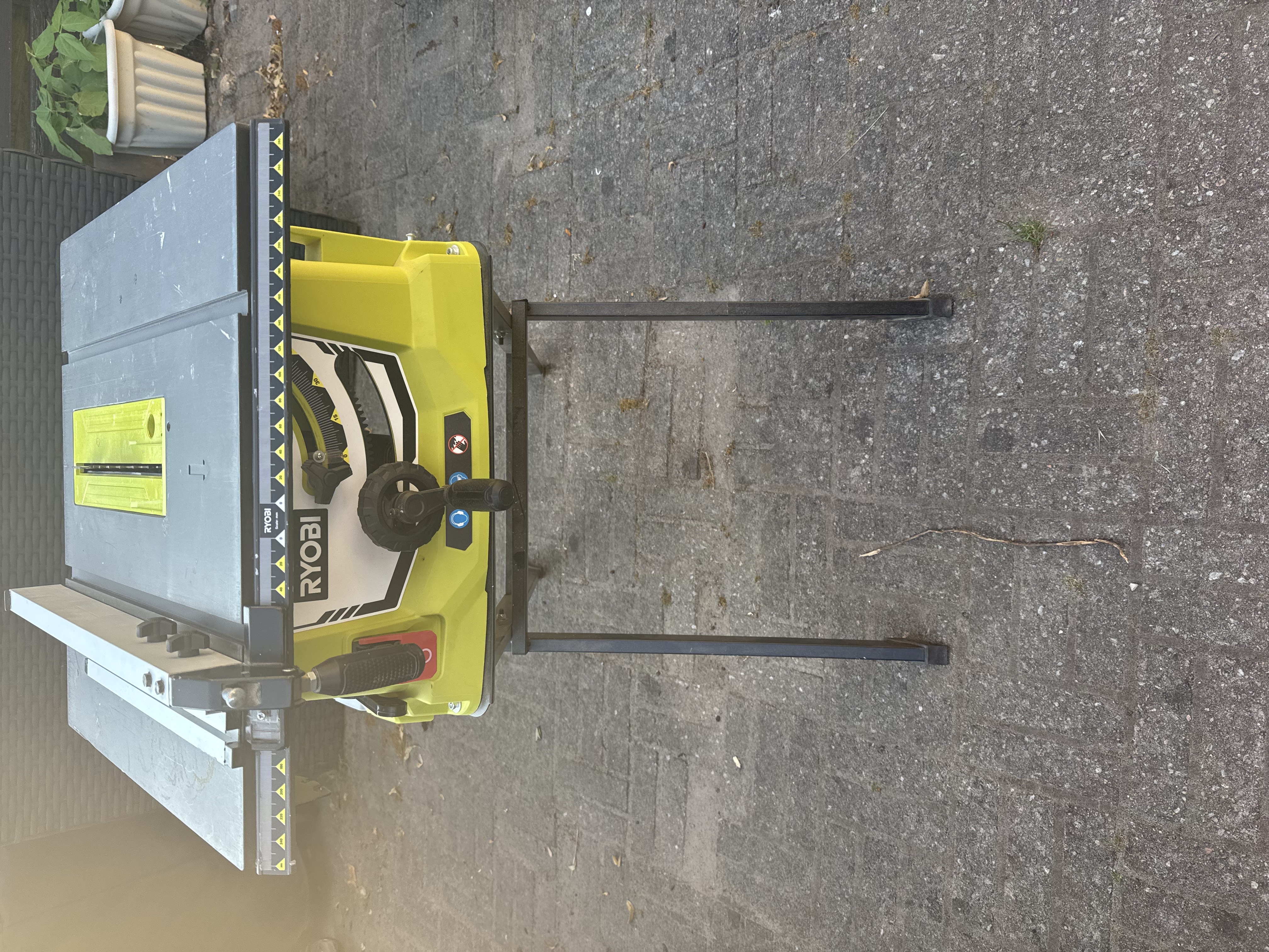 Bordssåg ryobi rts1800s-g 1800w