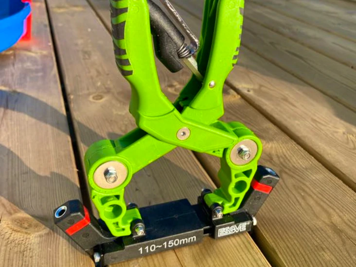 Essve hds skrujig for terrasse