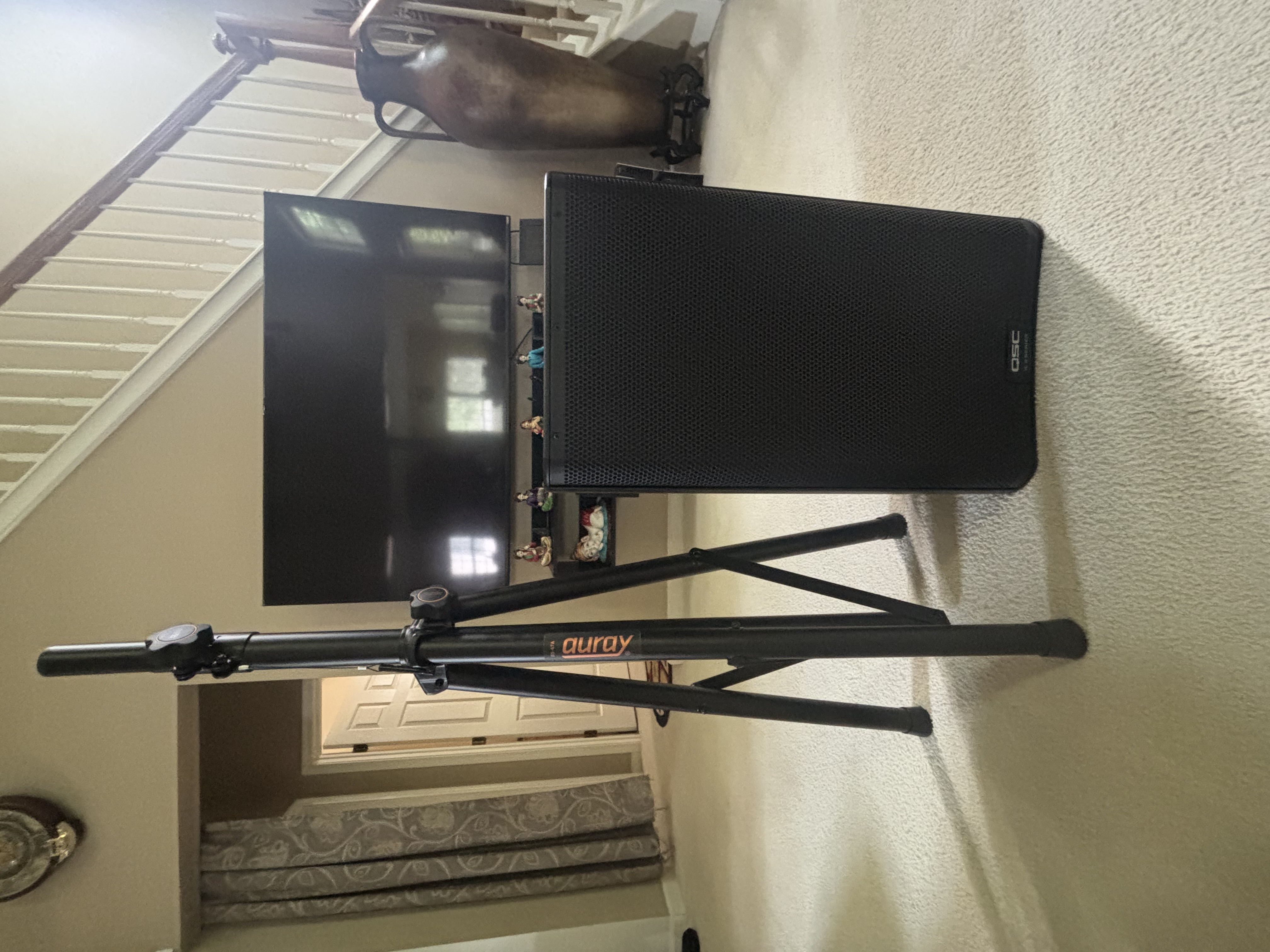 Qsc k12.2 powered pa speaker (single) — 2000w