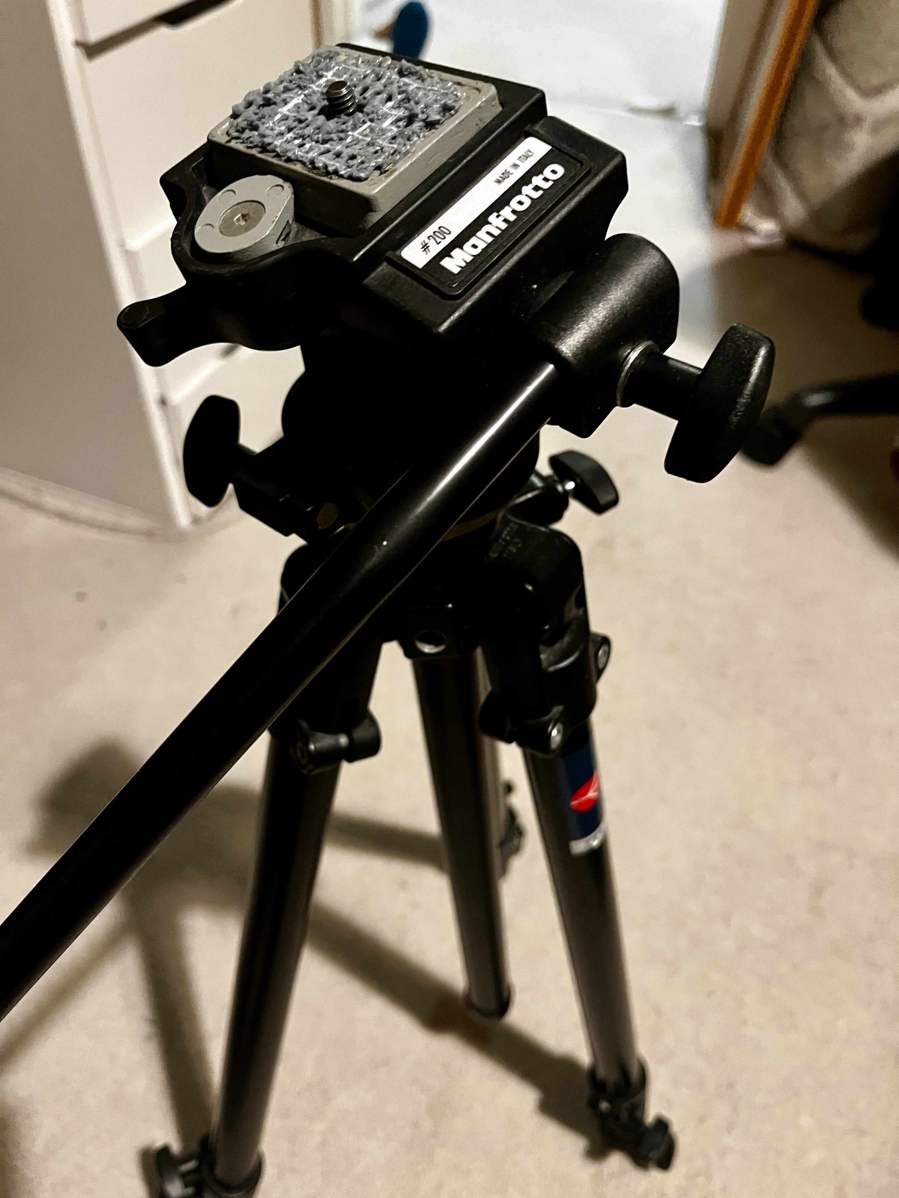 Manfrotto 290b tripod with 200 fluid video head