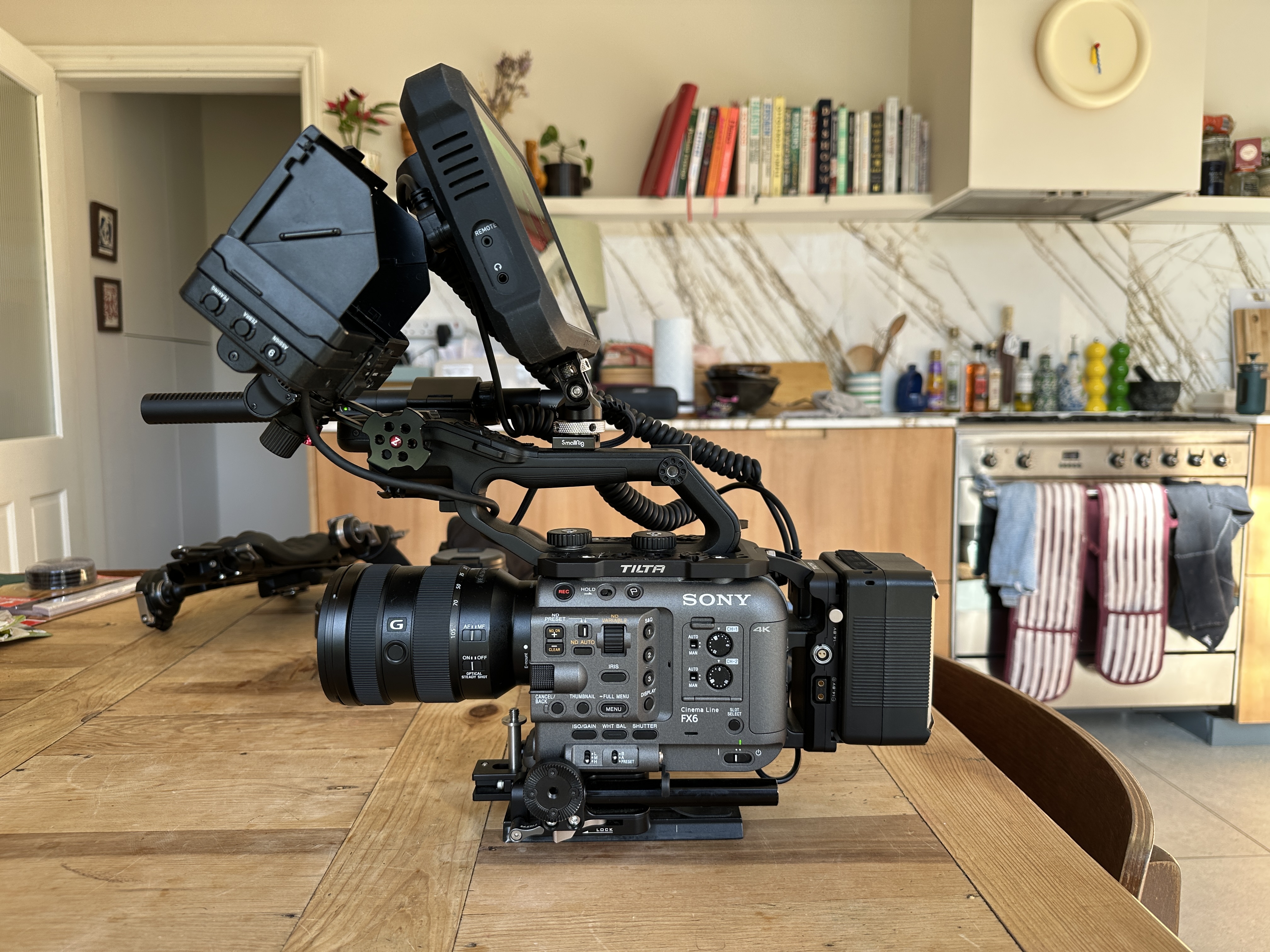 Sony fx6 bundle (lenses, sound, monitor, cards)