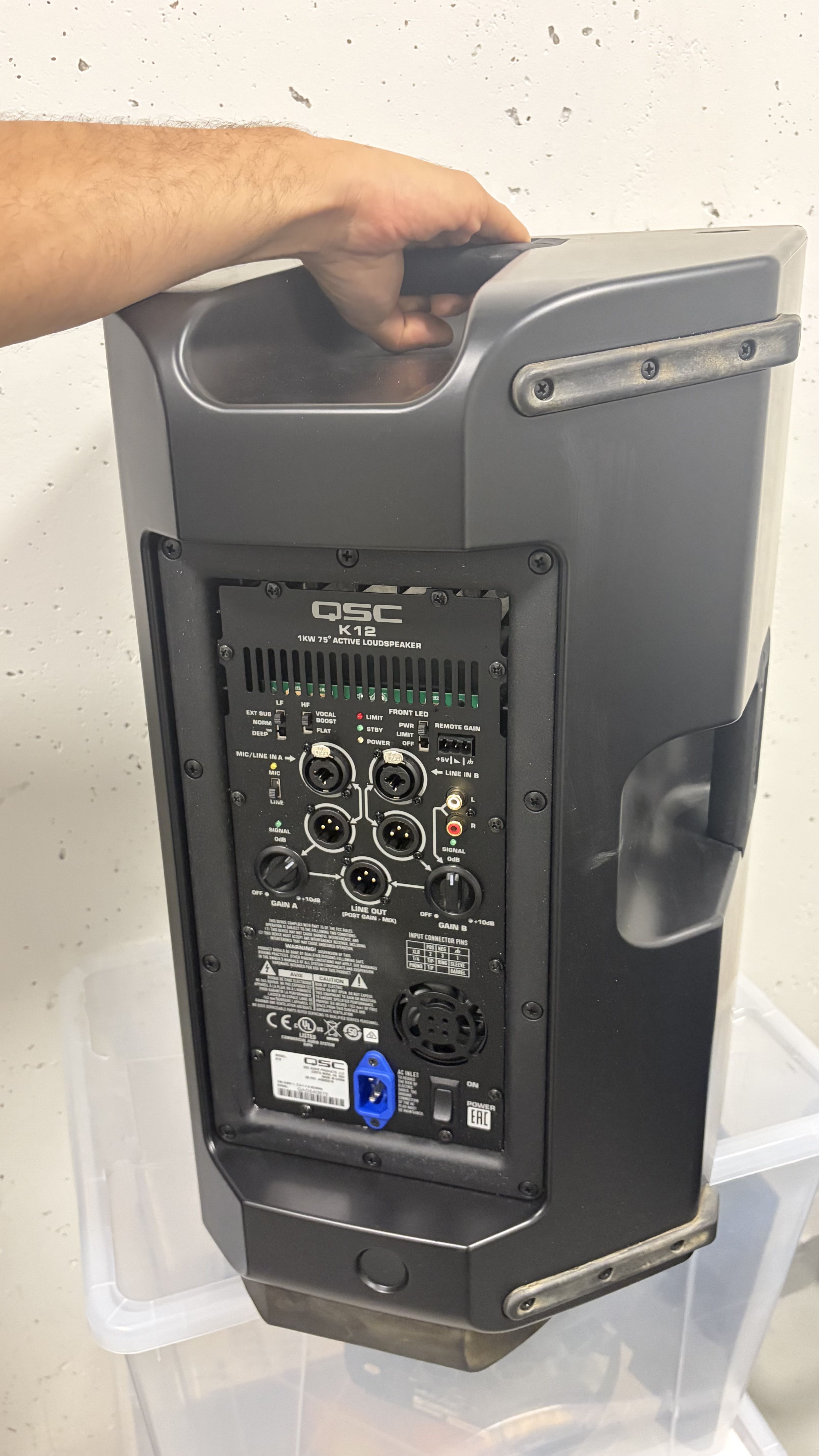 Qsc k12 x 2 & qsc kw181 x 2