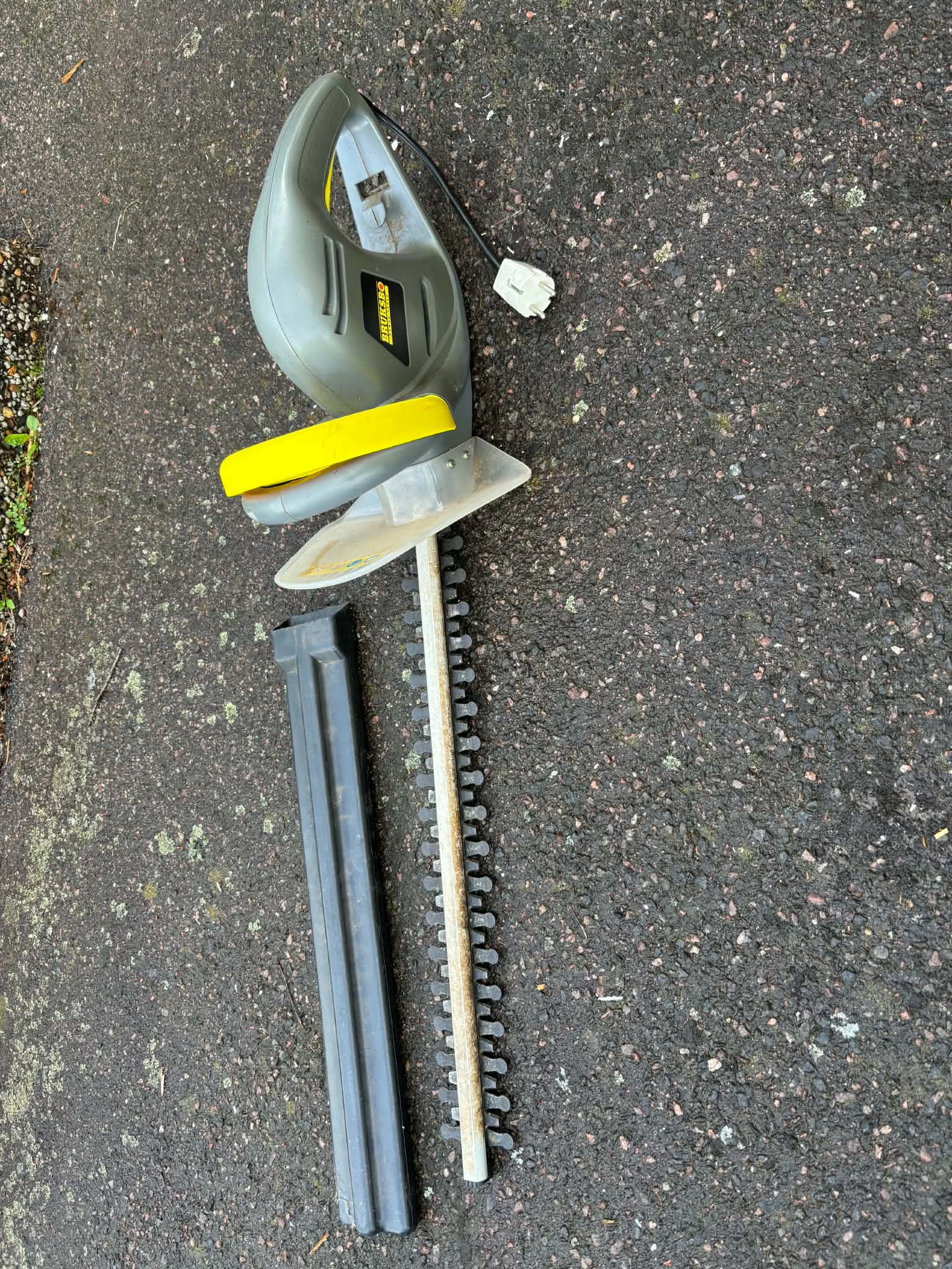 Bruksbo elektrisk häcksax