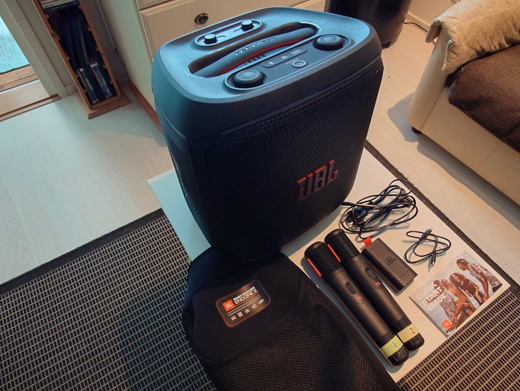 Bilekaiutin jbl encore 2 ja 2kpl mikkejä