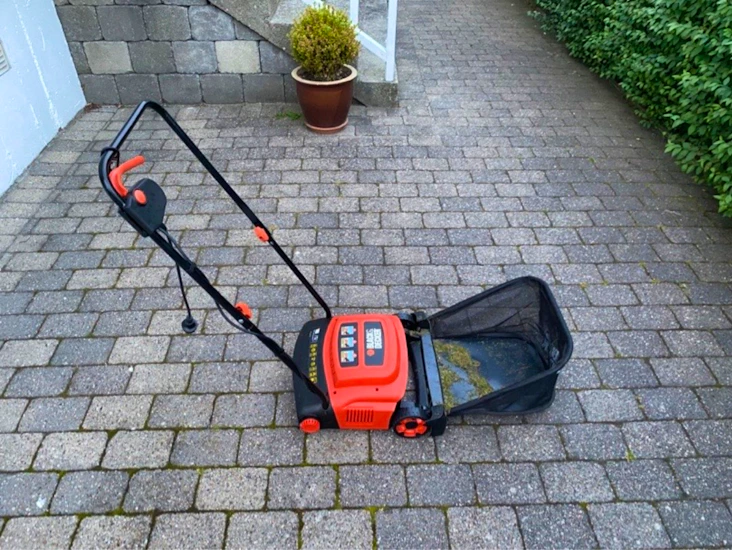 Effektiv mosefjerner/vertikalskjærer