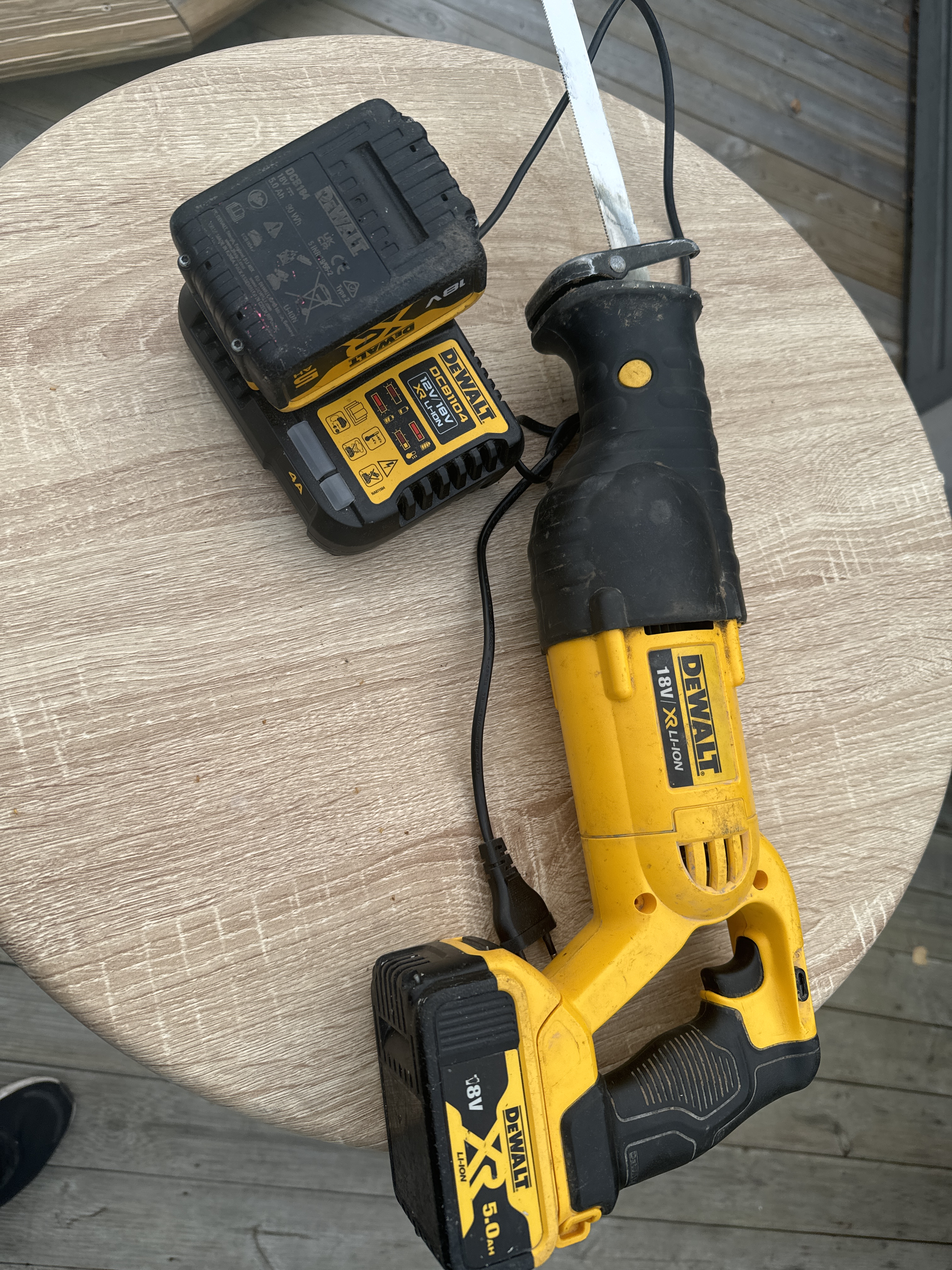 Tigersåg från dewalt
