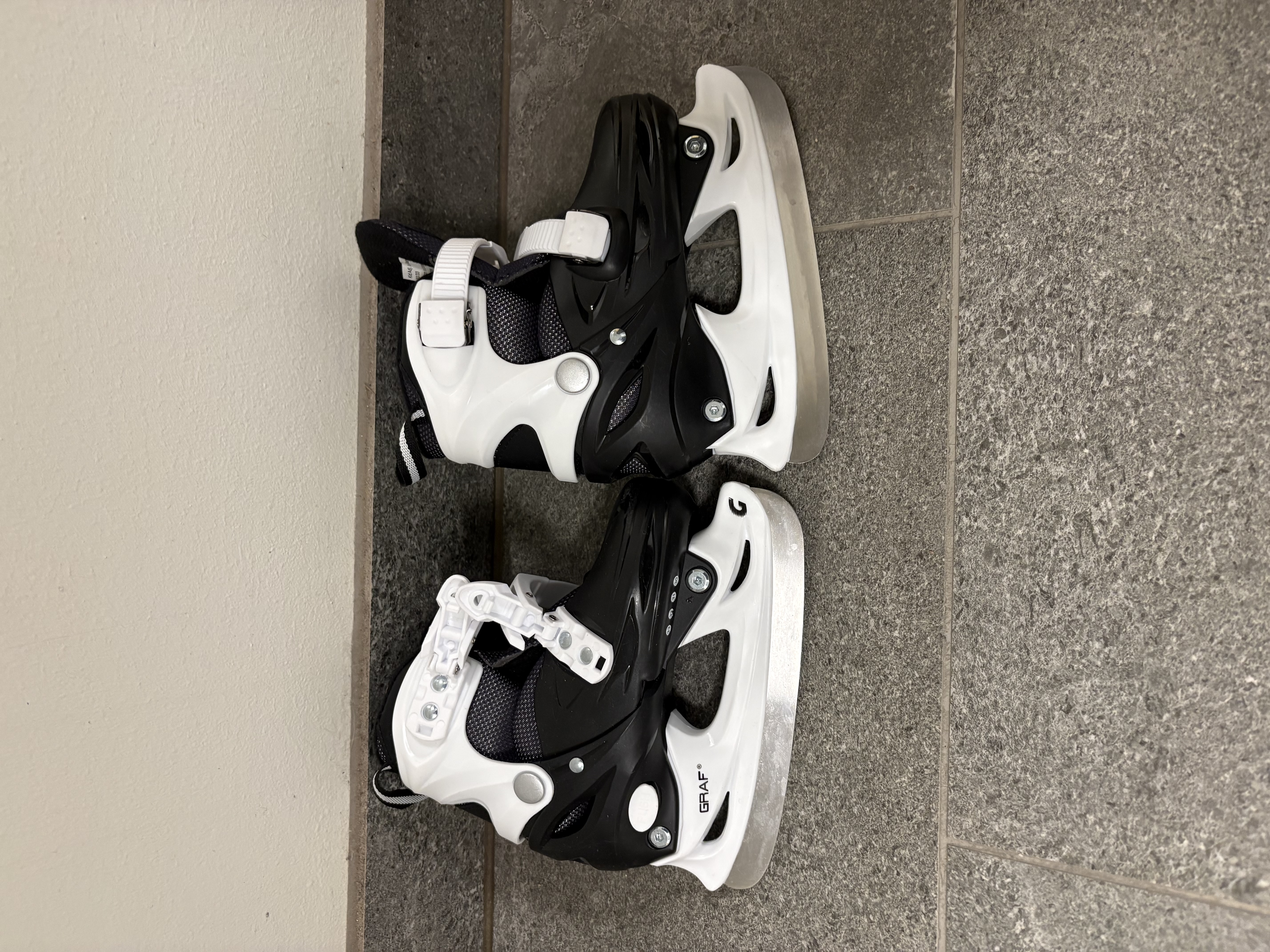 ⛸️ justerbara barnskridskor graf – stl 30–33