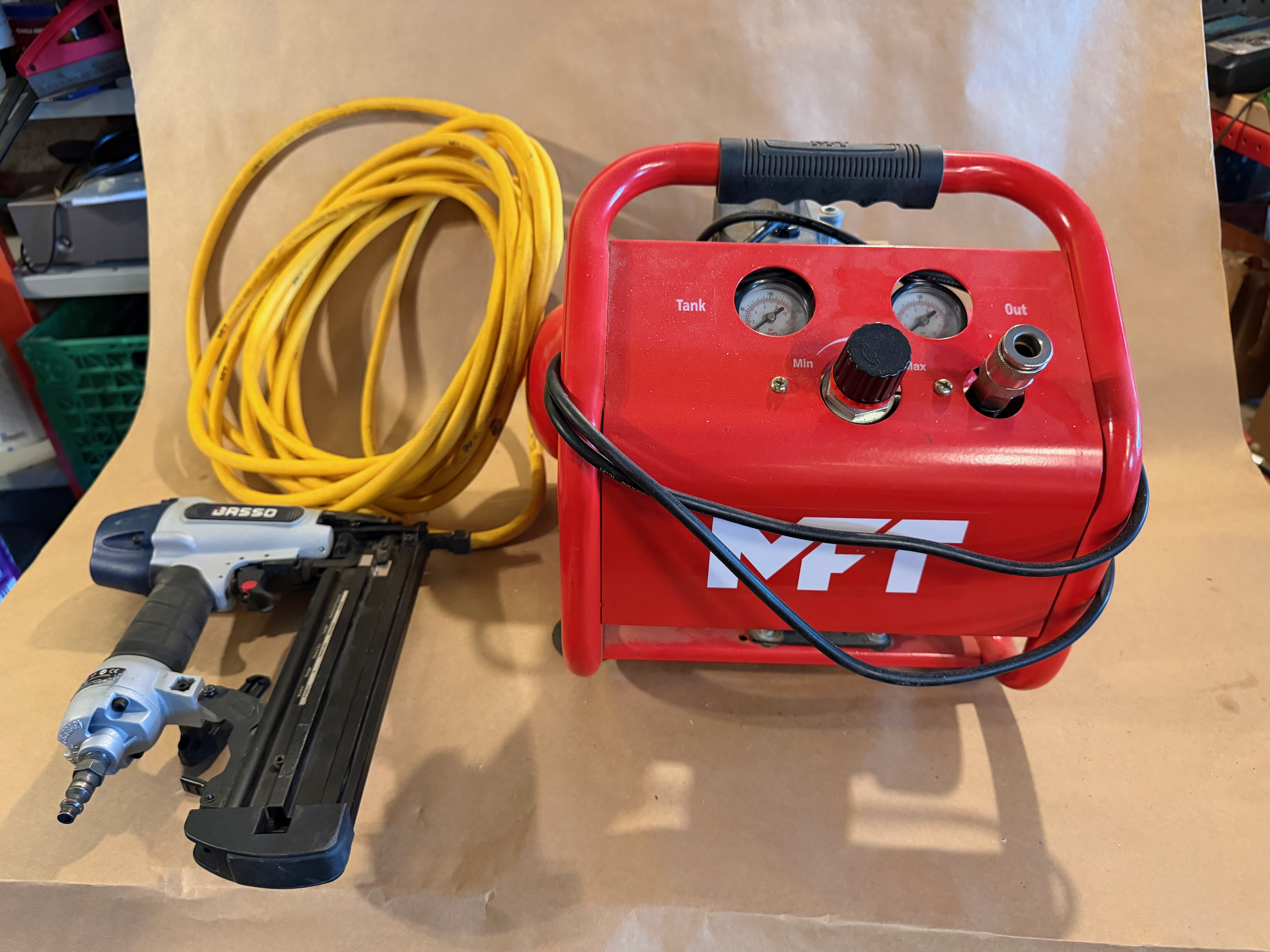 Kompakt kompressor med dykkertpistol