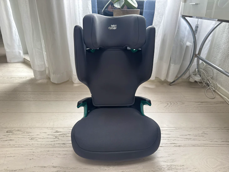 Britax bältesstol (framåtvänd 100-150cm)