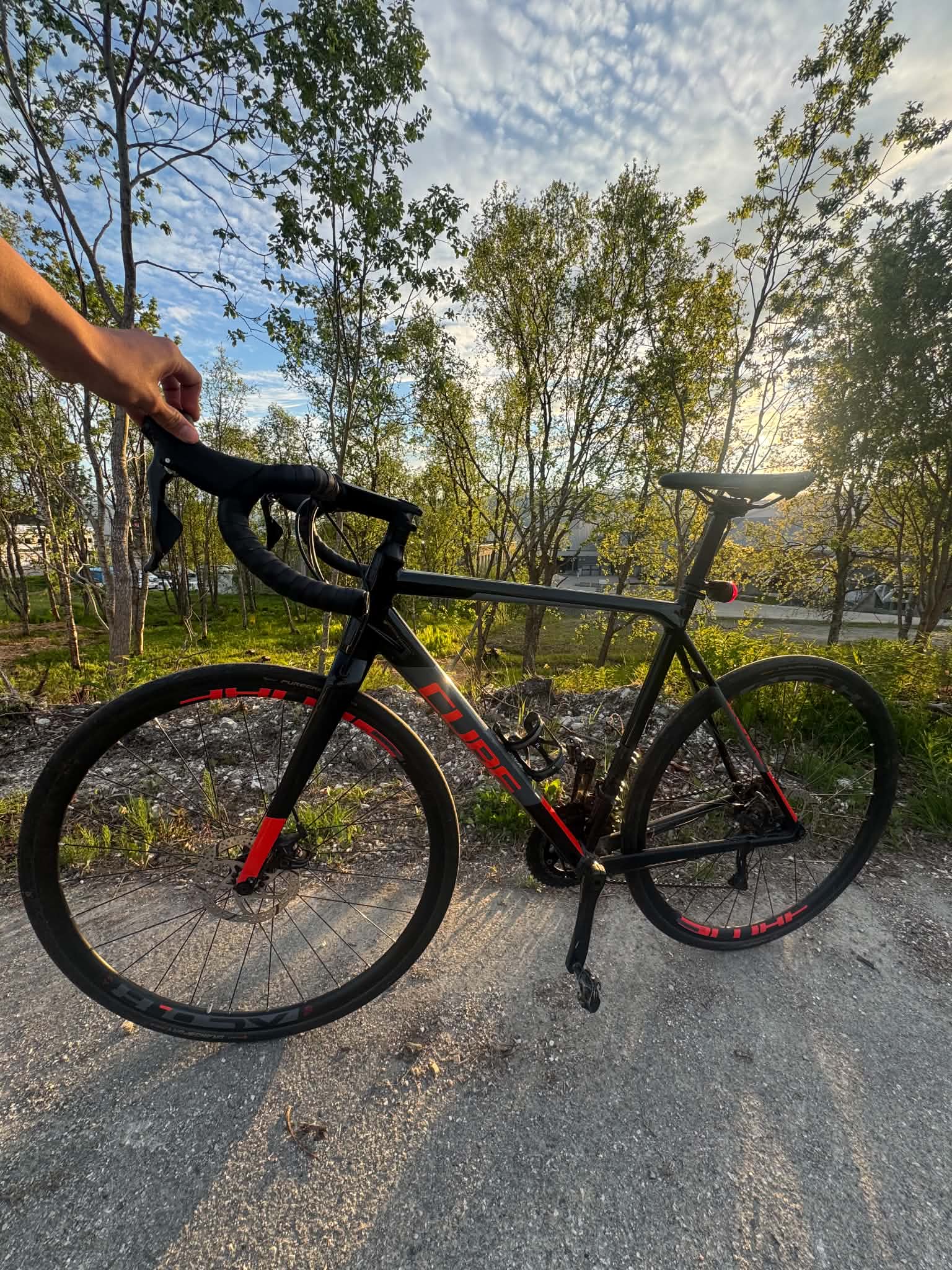 Road/gravel cube bike