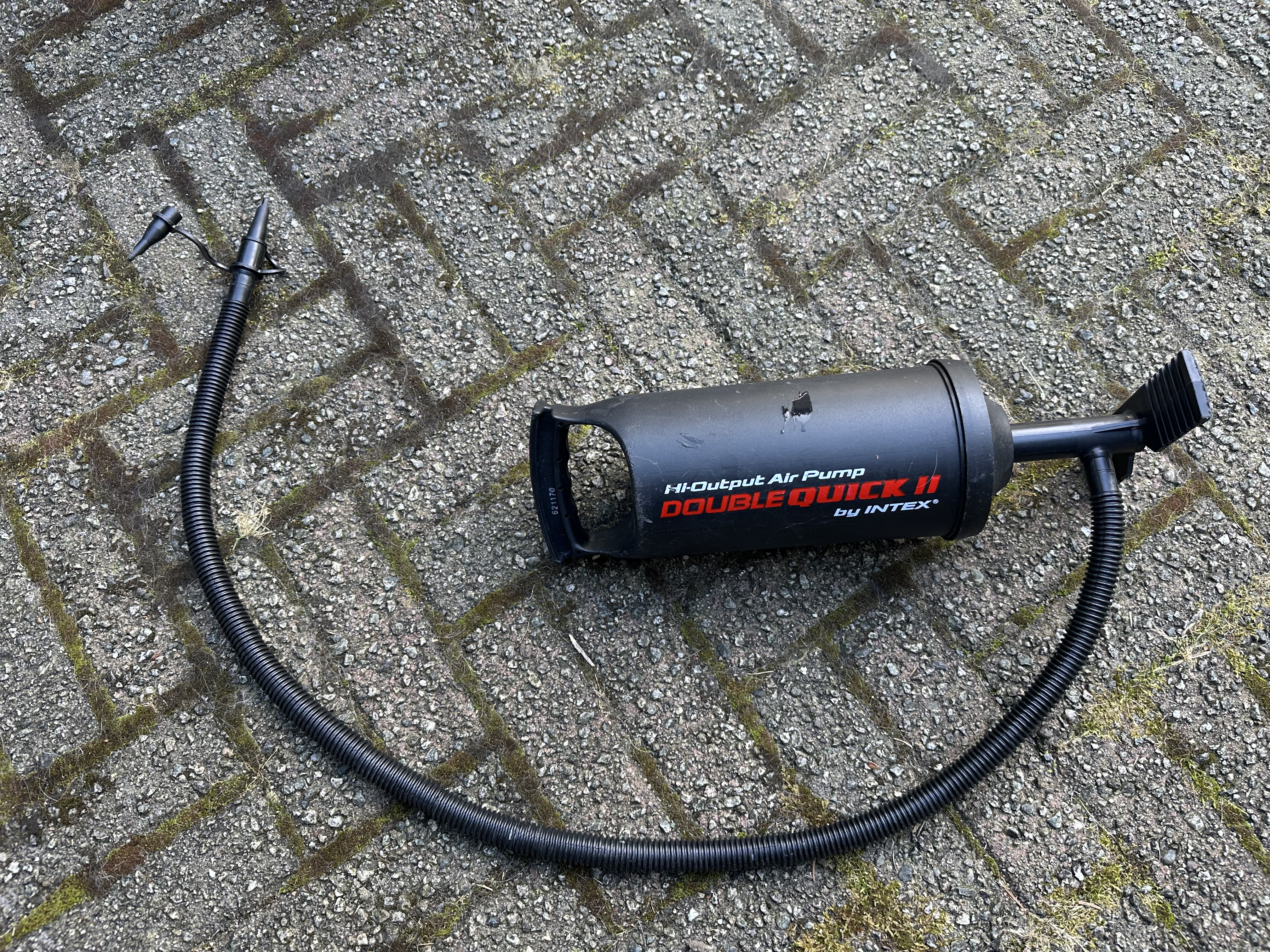 Pumpe til badebasseng og badeleker