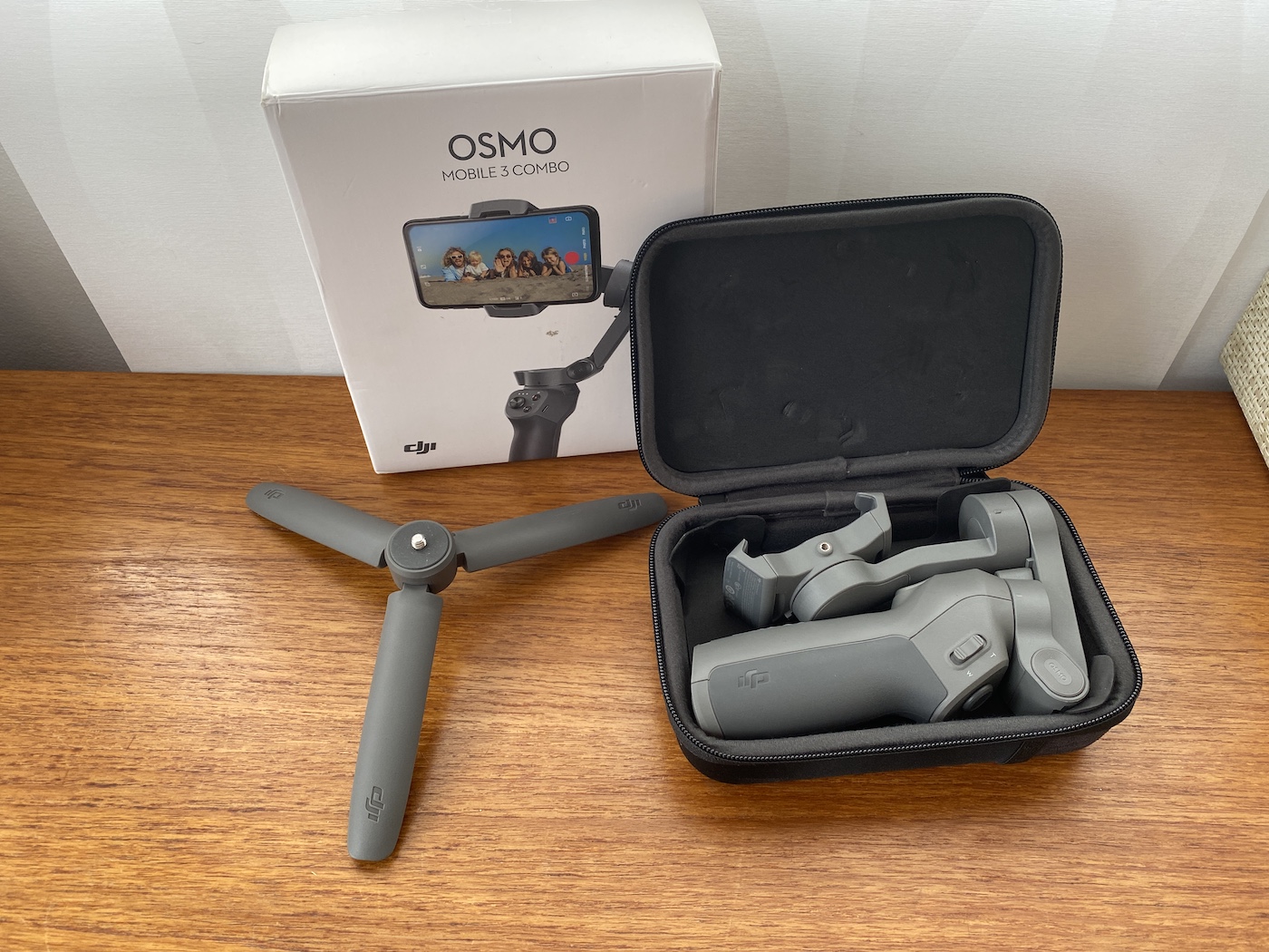 Dji osmo mobile 3 mobilgimbal til leie – jevne videoopptak med mobilen