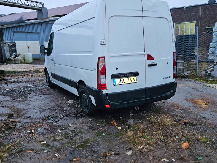 Renault master automat– lätt lastbil uthyres