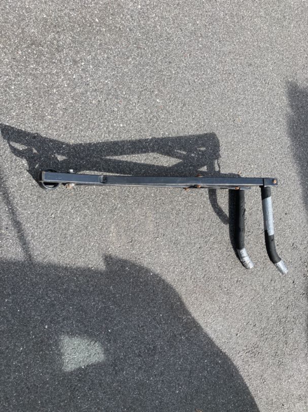 Sliten, men fungerande cykelhållare