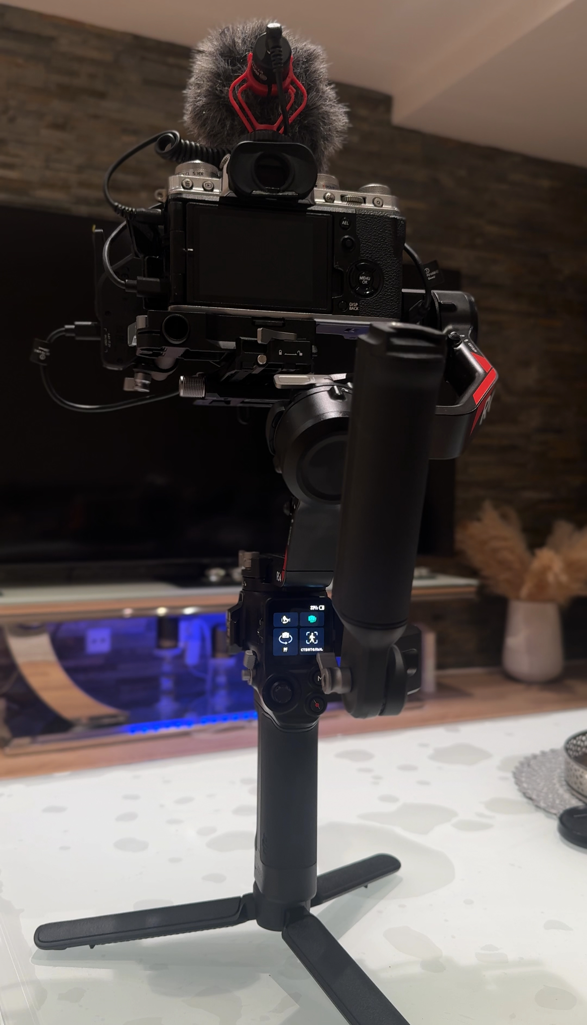 Dji ronin rs4 combo.