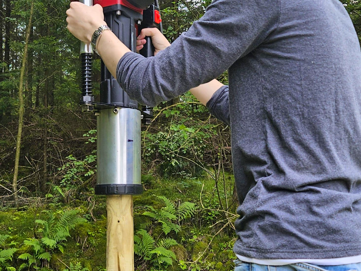 Stolpdrivare/ stolpnedslagare