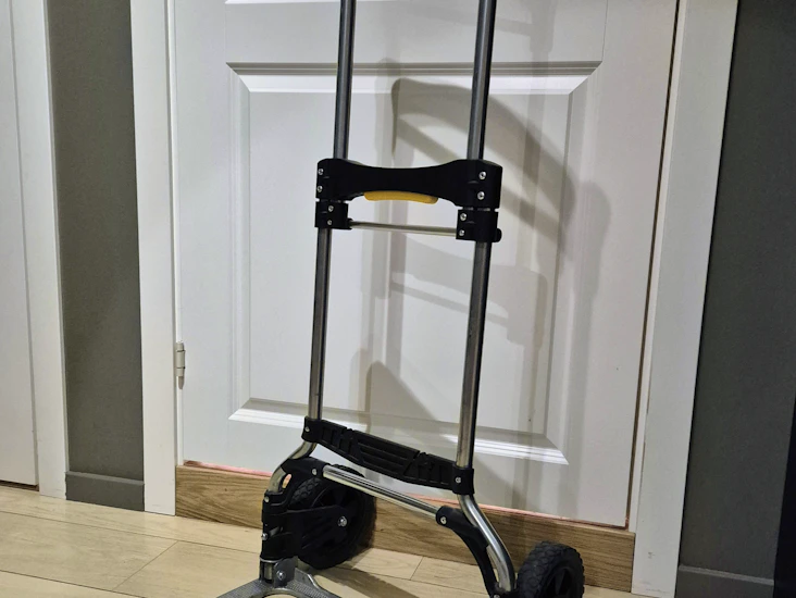 Sammenleggbar tralle