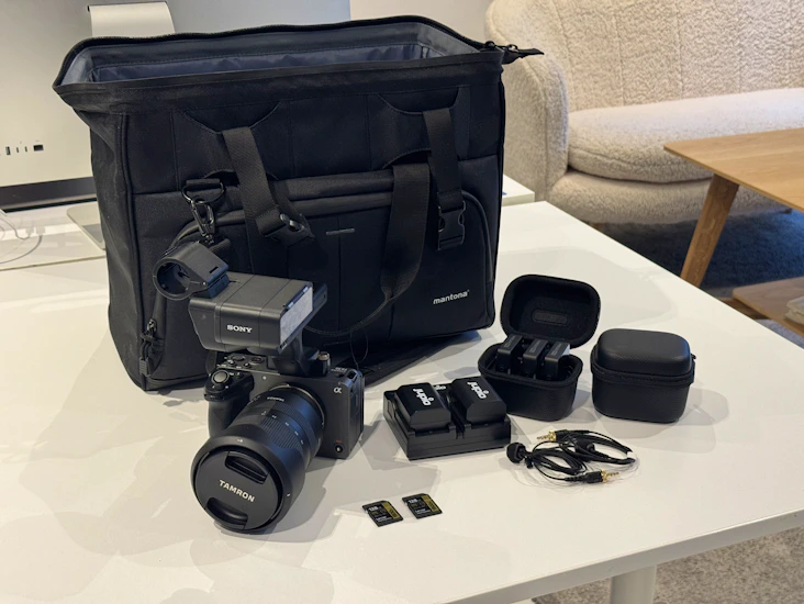 Sony fx30 + tamron 17-70/2.8 + xlr handle + röde wireless myggor