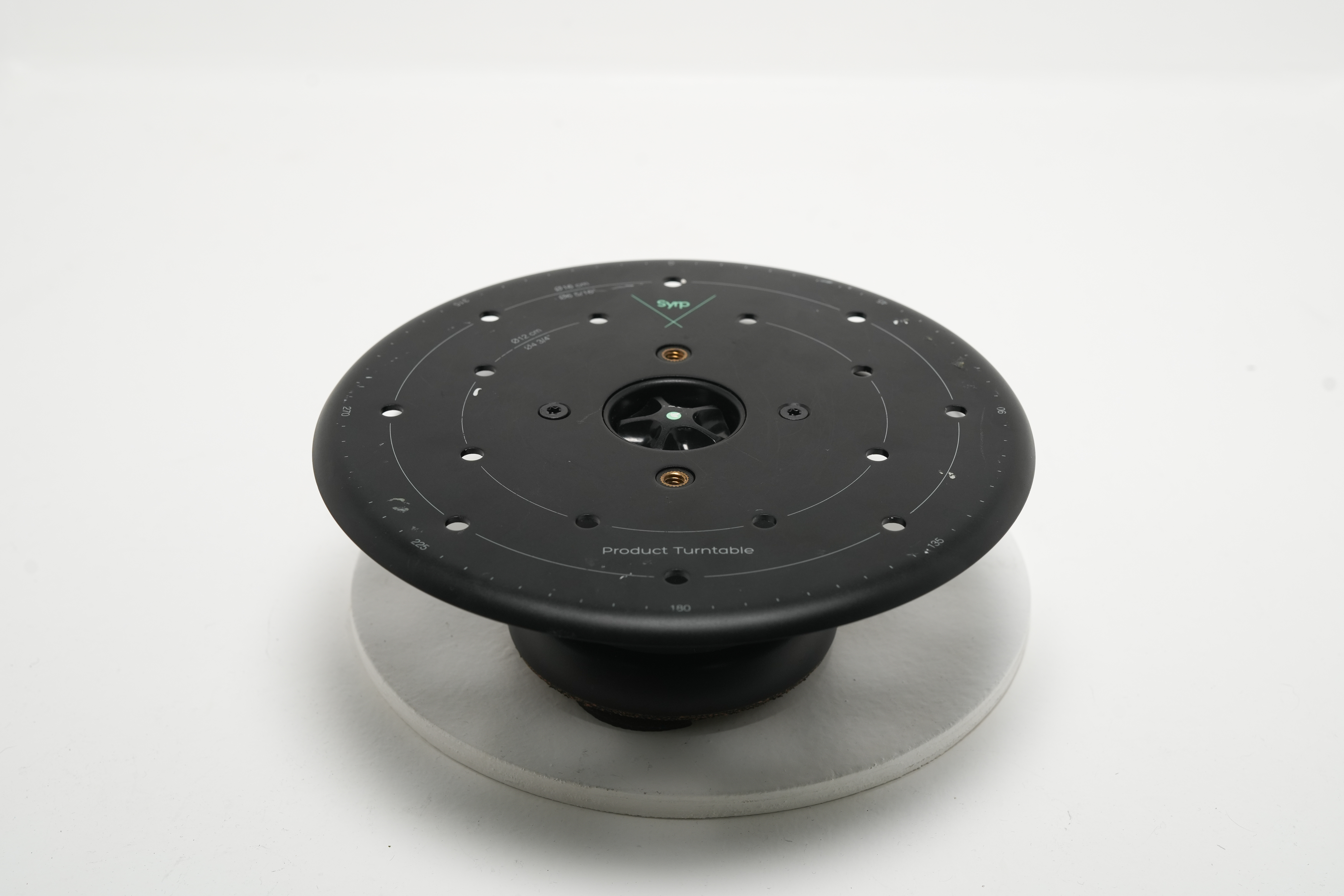 Motorised product turntable
