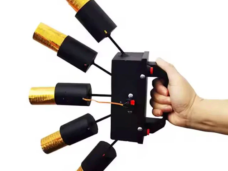 Multi head handheld cold sparks gun
