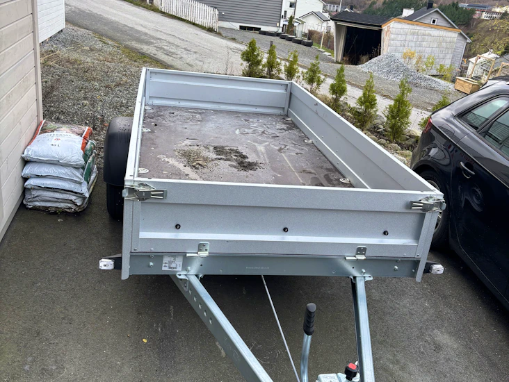 Utleie av åpen tilhengar