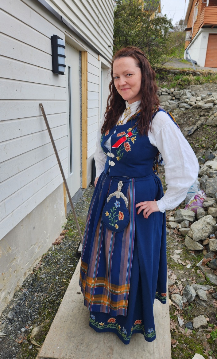 Flott nordlandsbunad til leie i harstad!
