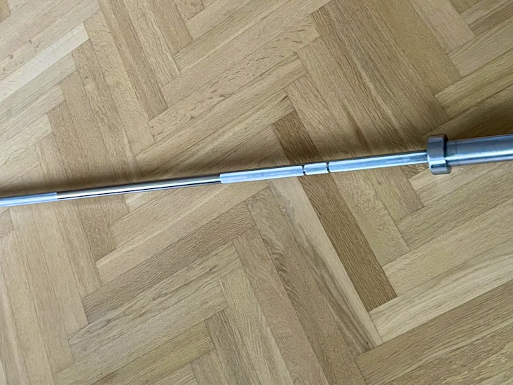 Olympisk skivstång 15kg med viktplattor.