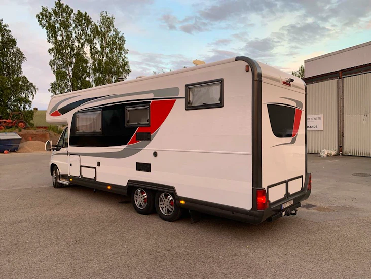 Stor och rymlig bürstner 6pers