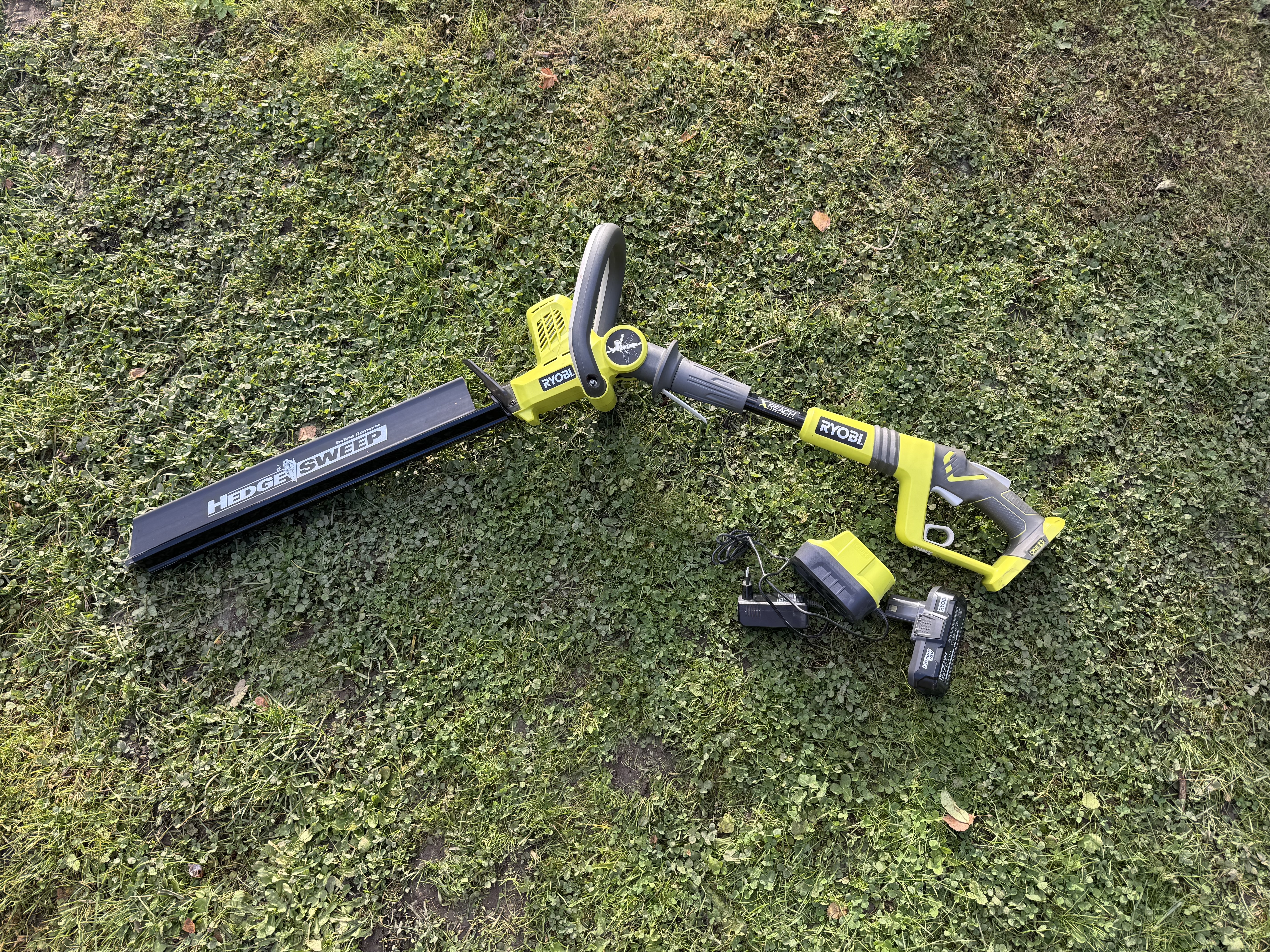 Ryobi batteridriven häcksax