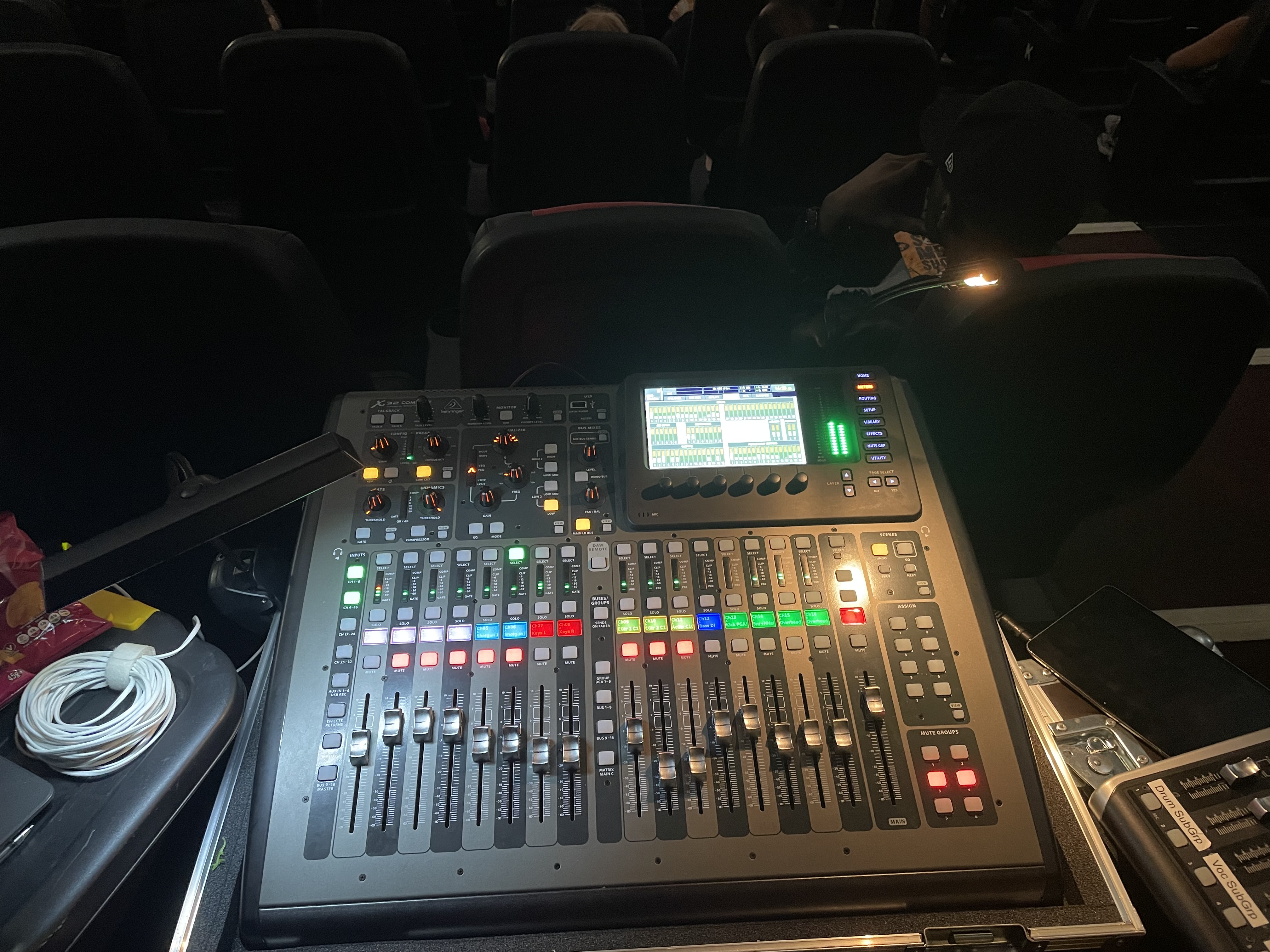 Behringer x32 compact digital mixing console