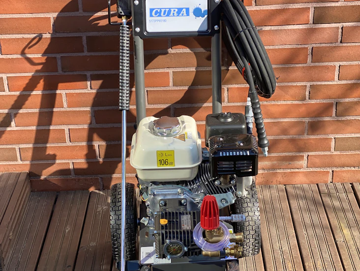 Korkeapainepesuri polttomoottorilla