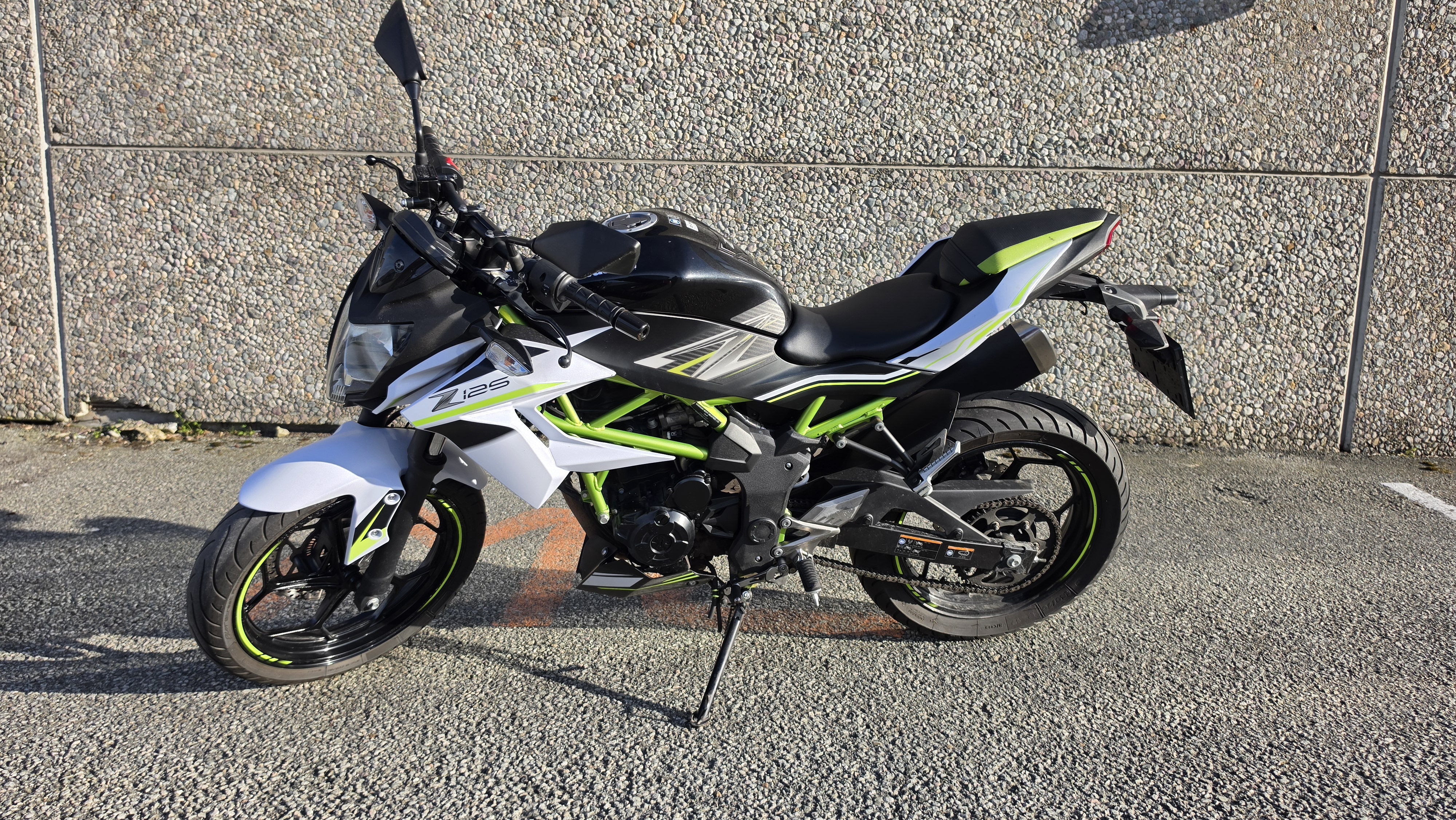 Kawasaki z125